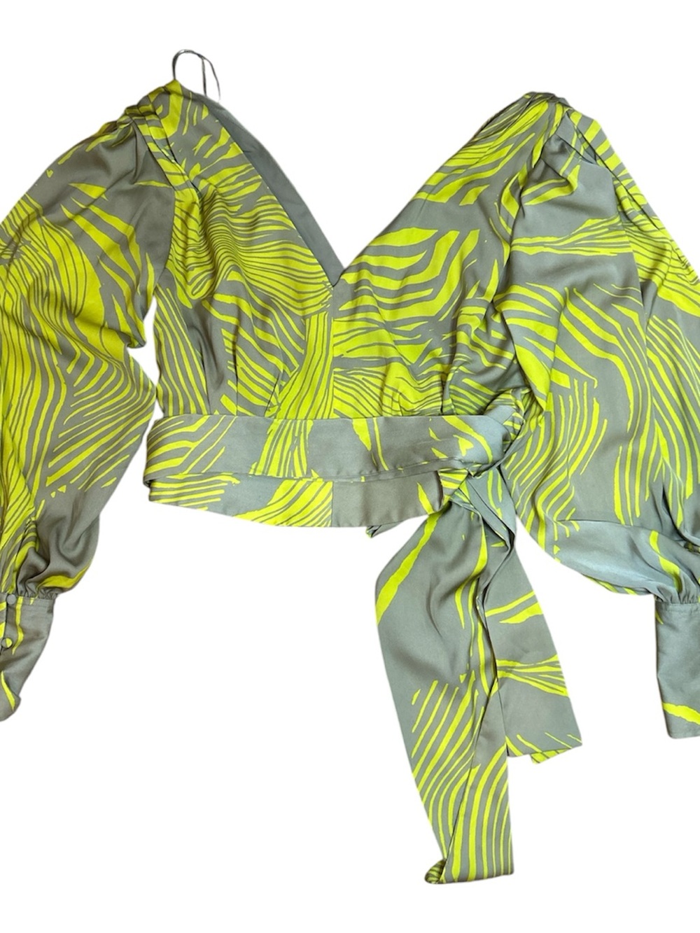 Banana Republic Satin Wrap Tie Blouse Abstract Gray Yellow V-Neck Puff Sz 6 - Picture 5 of 8